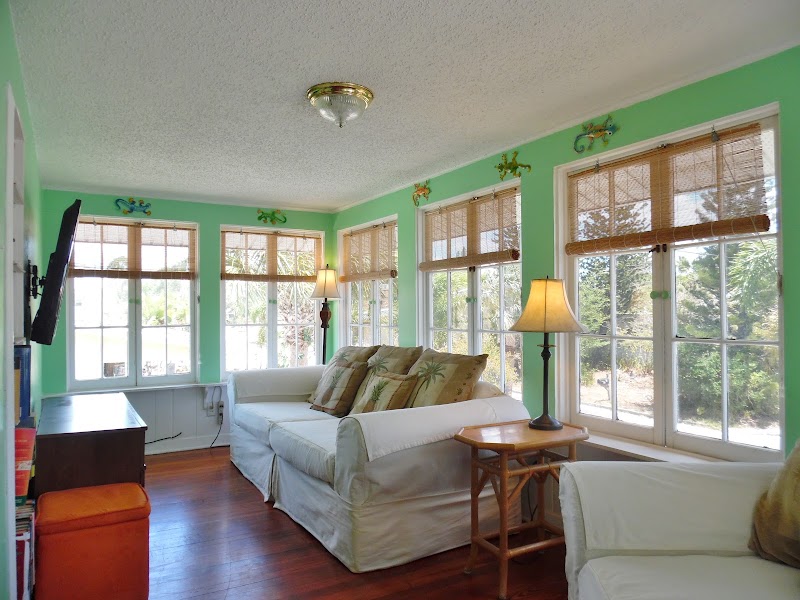 Gulfport Beach Cottage in Gulfport, Florida, United States