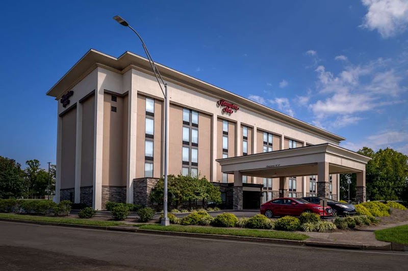 Hampton Inn Charleston-Downtown in Charleston, West Virginia, United States