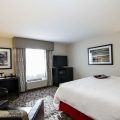 Hampton Inn & Suites DuPont