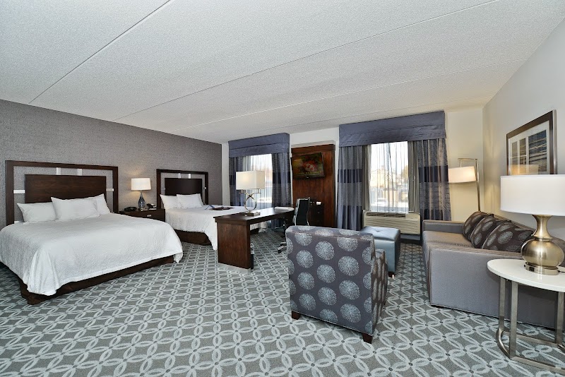 Hampton Inn & Suites Greensboro/Coliseum Area in Greensboro, North Carolina, United States