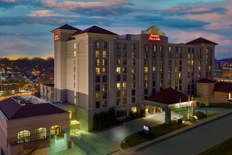 Hampton Inn & Suites Kansas City - Country Club Plaza in Kansas City, Kansas, United States