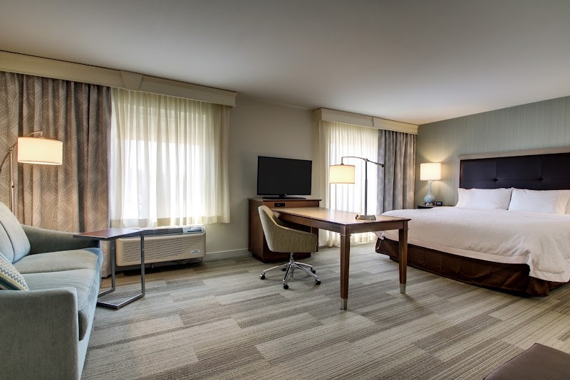 Hampton Inn & Suites Milwaukee West in Greenfield, Wisconsin, United States