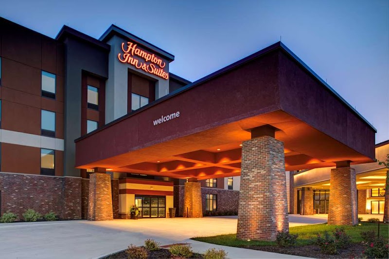 Hampton Inn & Suites Pittsburg Kansas Crossing in Pittsburg, Kansas, United States