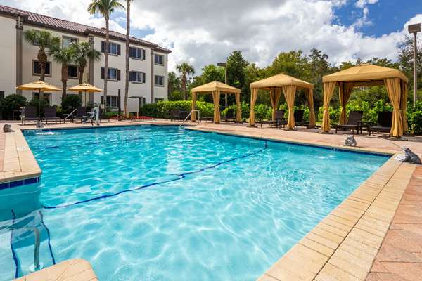 Hawthorn Suites by Wyndham Naples in Naples, Florida, United States
