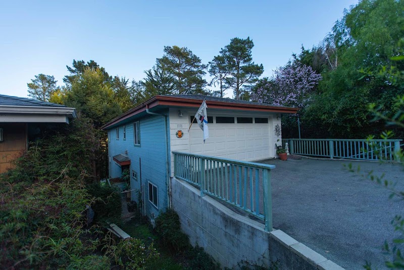 Her Castle Homestay in Cambria, California, United States