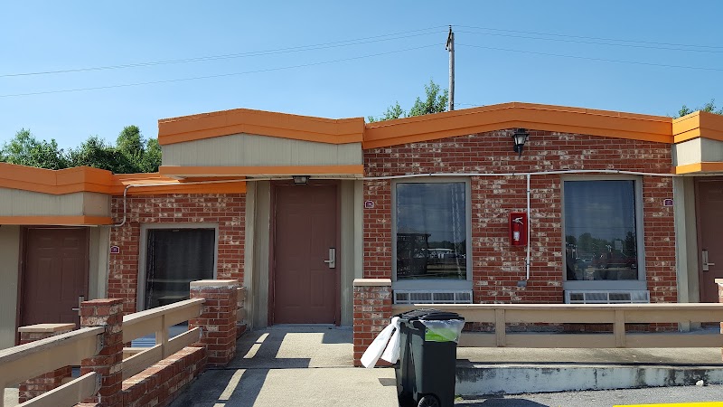 Hickory House Inn in Dexter, Missouri, United States