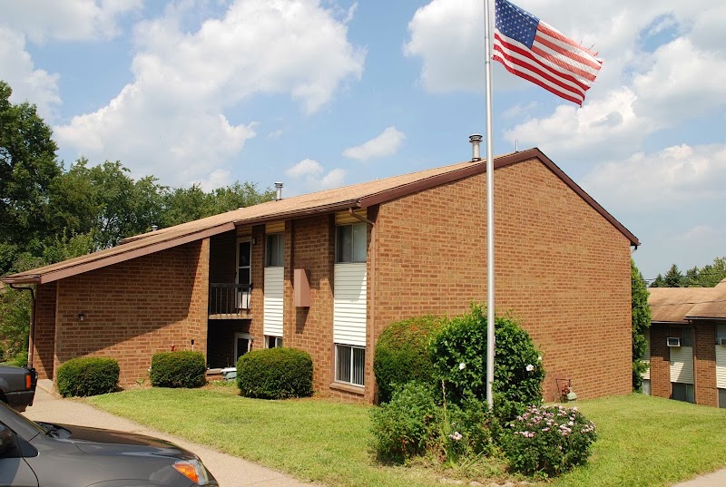 Hilltop Manor in Millersburg, Ohio, United States