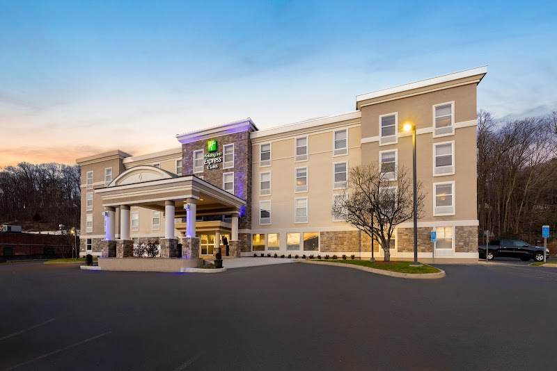Holiday Inn Danbury-Bethel at I-84 in Danbury, Connecticut, United States