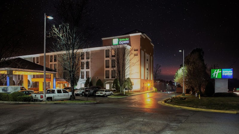 Holiday Inn Express Chester, an IHG Hotel in Chester, Virginia, United States
