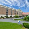 Holiday Inn Express Crestwood