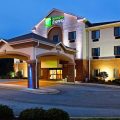 Holiday Inn Express Forest City