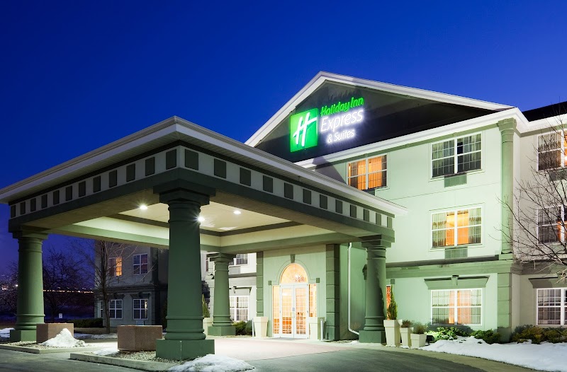Holiday Inn Express Hotel & Suites Oshkosh-SR 41 in Oshkosh, Wisconsin, United States