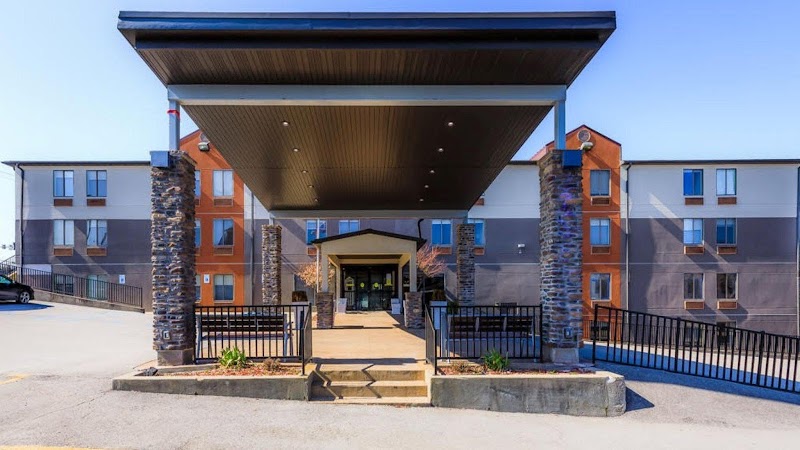 Holiday Inn Express Osage Beach - Lake of the Ozarks in Osage Beach, Missouri, United States