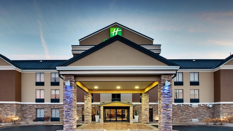 Holiday Inn Express & Suites Cedar Rapids-I-380 @ 33rd Ave, an IHG Hotel in Cedar Rapids, Iowa, United States