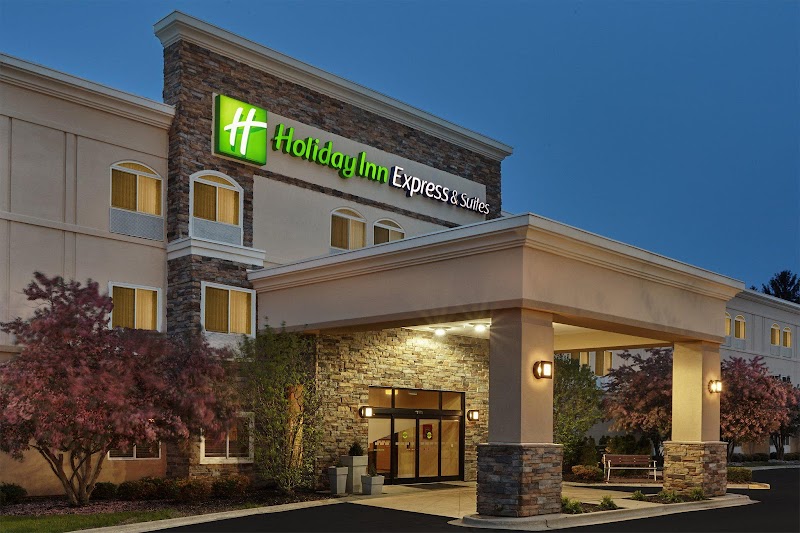 Holiday Inn Express & Suites Chicago-Libertyville in Libertyville, Illinois, United States