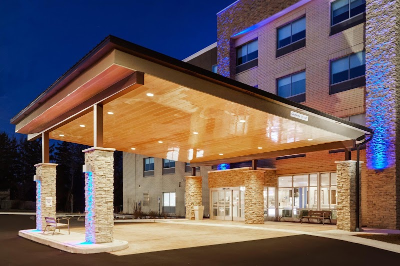 Holiday Inn Express & Suites Chicago North Shore - Niles in Niles, Illinois, United States