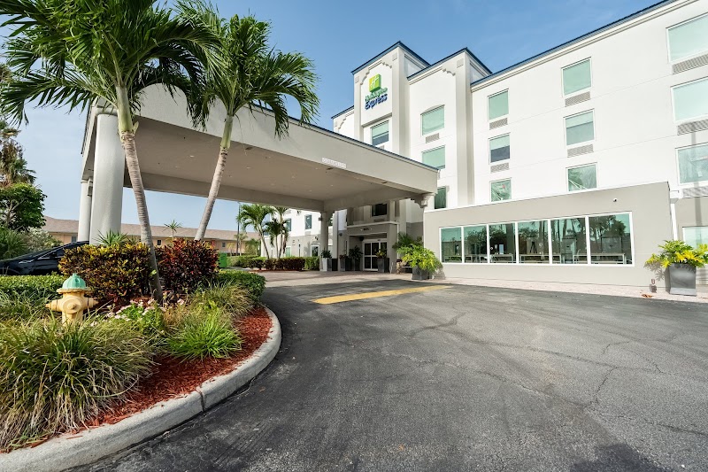 Holiday Inn Express & Suites Cocoa Beach, an IHG Hotel in Cocoa Beach, Florida, United States