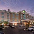 Holiday Inn Express & Suites Columbia-I-26 @ Harbison Blvd.