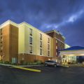 Holiday Inn Express & Suites Columbus Airport
