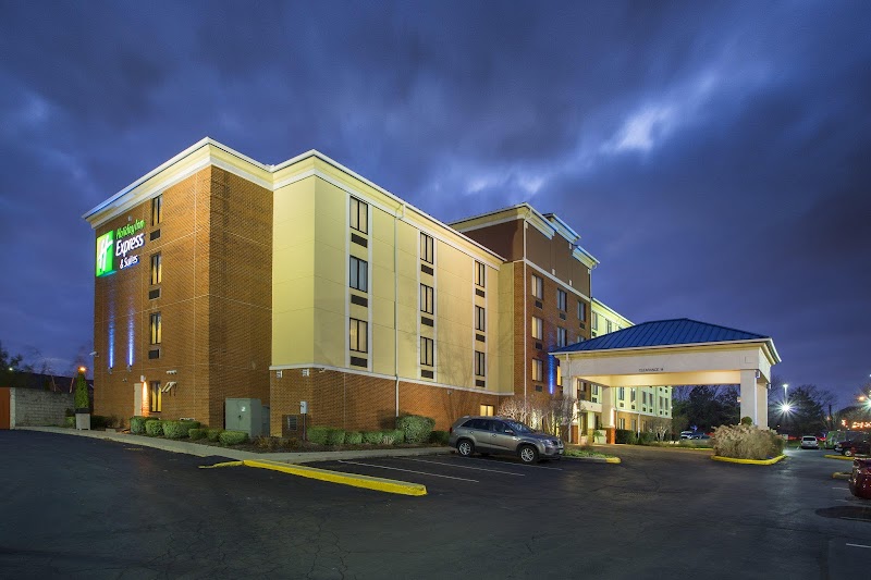 Holiday Inn Express & Suites Columbus Airport in Gahanna, Ohio, United States