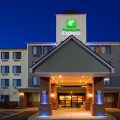 Holiday Inn Express & Suites Coon Rapids-Blaine Area
