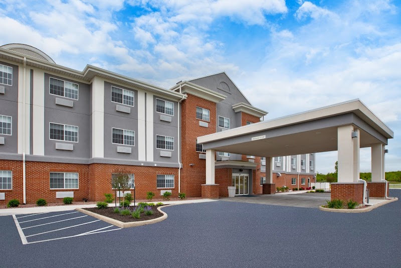 Holiday Inn Express & Suites Defiance in Defiance, Ohio, United States