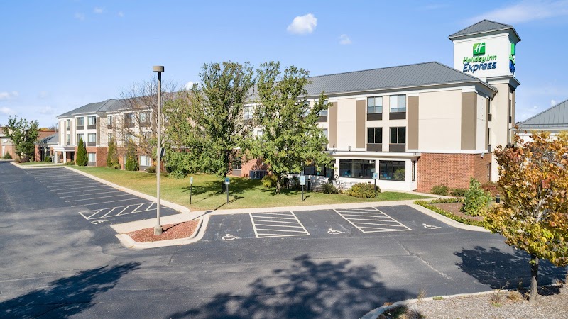 Holiday Inn Express & Suites Delafield in Delafield, Wisconsin, United States