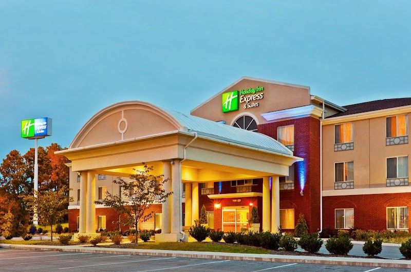 Holiday Inn Express & Suites Dickson in Dickson, Tennessee, United States
