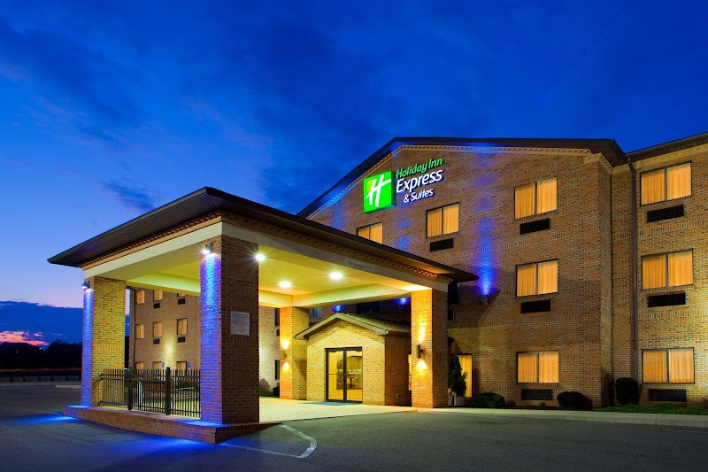 Holiday Inn Express & Suites Elkins in Elkins, West Virginia, United States
