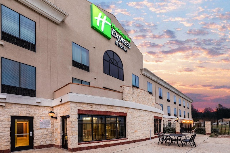 Holiday Inn Express & Suites Floresville in Floresville, Texas, United States