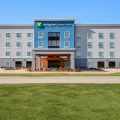 Holiday Inn Express & Suites Forrest City