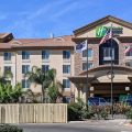 Holiday Inn Express & Suites Fresno Northwest-Herndon