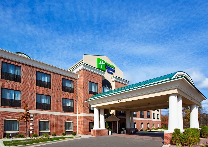 Holiday Inn Express & Suites Grand Blanc, an IHG Hotel in Grand Blanc, Michigan, United States