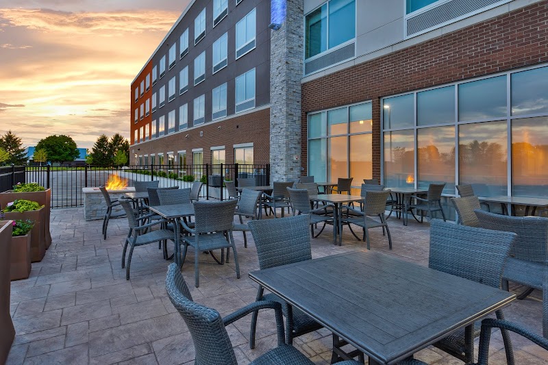 Holiday Inn Express & Suites Grand Rapids - South in Grand Rapids, Michigan, United States