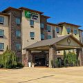 Holiday Inn Express & Suites Heber Springs