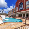 Holiday Inn Express & Suites Lafayette-South