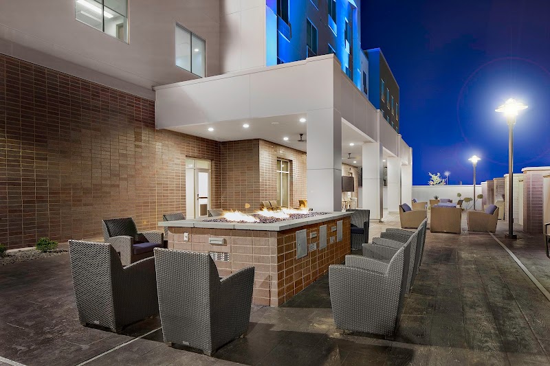 Holiday Inn Express & Suites Lubbock Central - Univ Area in Lubbock, Texas, United States