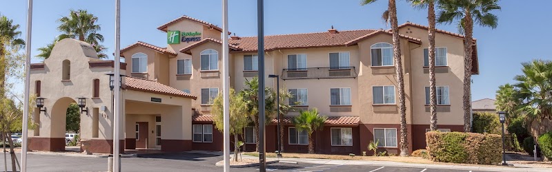 Holiday Inn Express & Suites Manteca City Center in Manteca, California, United States