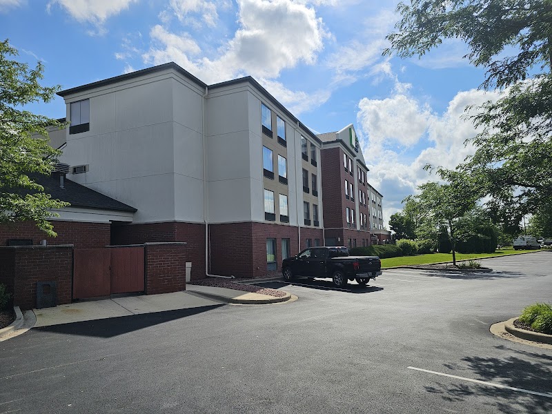 Holiday Inn Express & Suites Milwaukee-New Berlin in Greenfield, Wisconsin, United States