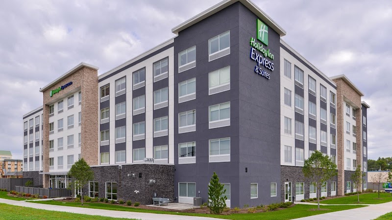 Holiday Inn Express & Suites Minneapolis Airport-Mall Area in Bloomington, Minnesota, United States
