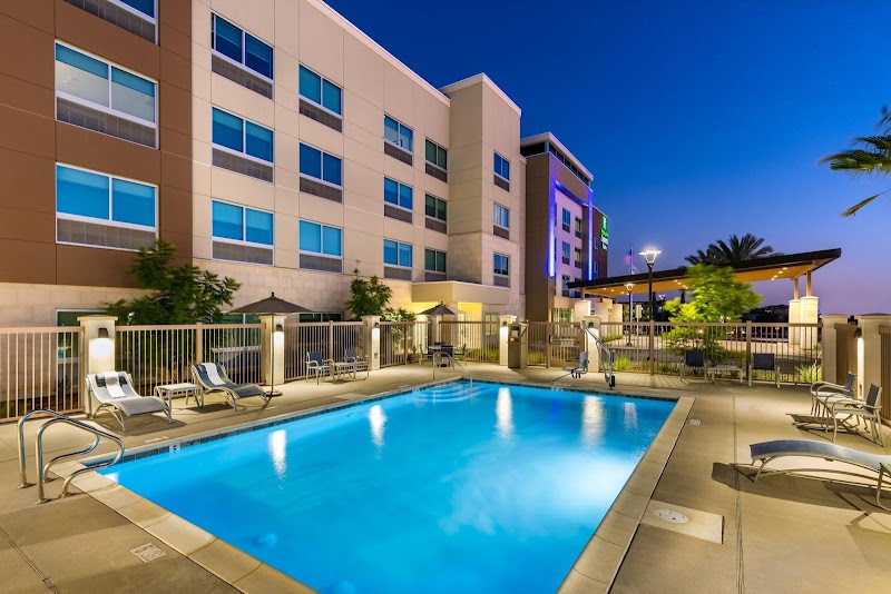 Holiday Inn Express & Suites Moreno Valley - Riverside in Moreno Valley, California, United States