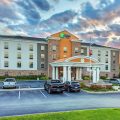 Holiday Inn Express & Suites Morristown