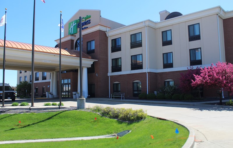 Holiday Inn Express & Suites Morton in Morton, Illinois, United States