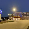 Holiday Inn Express & Suites Mount Vernon