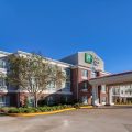 Holiday Inn Express & Suites Natchitoches