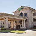 Holiday Inn Express & Suites Opelika Auburn