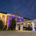 Holiday Inn Express & Suites Oxford