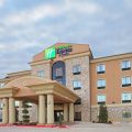 Holiday Inn Express & Suites Paris, an IHG Hotel