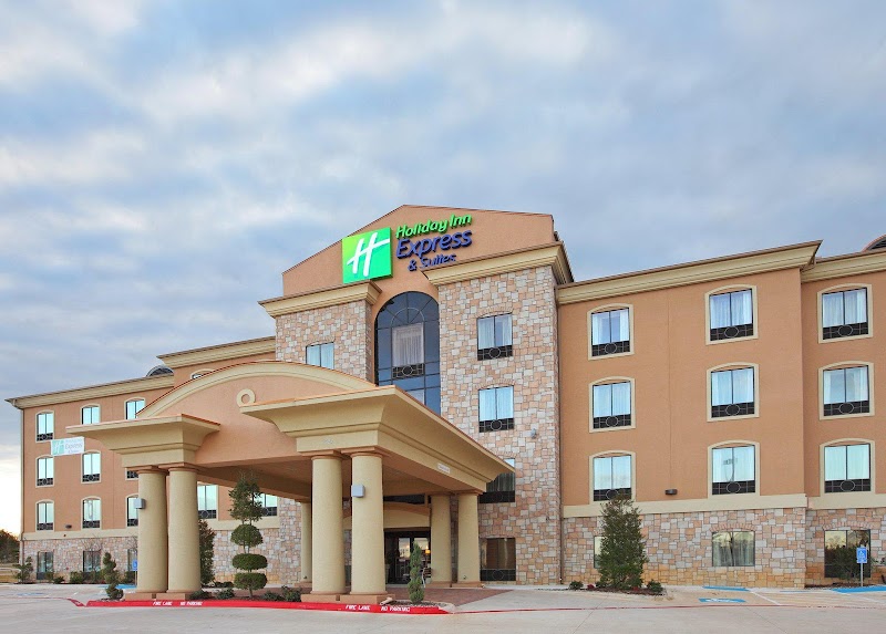 Holiday Inn Express & Suites Paris, an IHG Hotel in Paris, Texas, United States