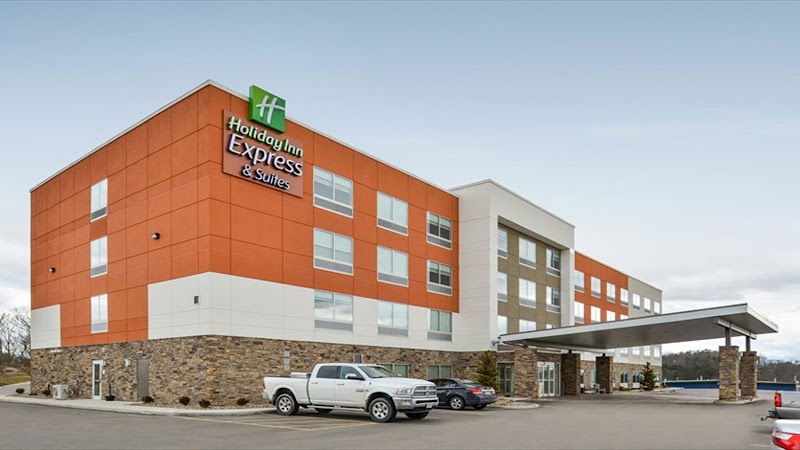 Holiday Inn Express & Suites Parkersburg East in Parkersburg, West Virginia, United States
